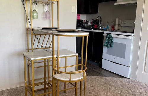 East Colorado Springs Apartment | Cozy 1 Bedroom in Pikes Peaks neighborhood. Close by from Garden of The Gods.