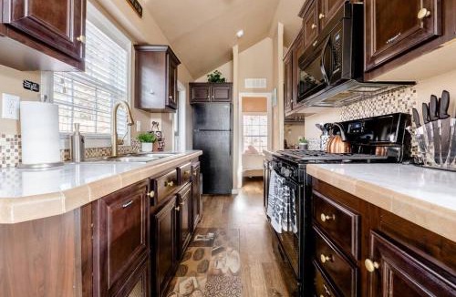 Woodland Park Apartment | Cozy 1BR Chalet Pikes Peak,Grill and Relaxing Patio