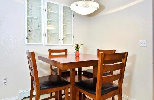 Northeast Colorado Springs Apartment | Cozy 2 bedroom 1 bathroom home with Pool - family/chidren friendly
