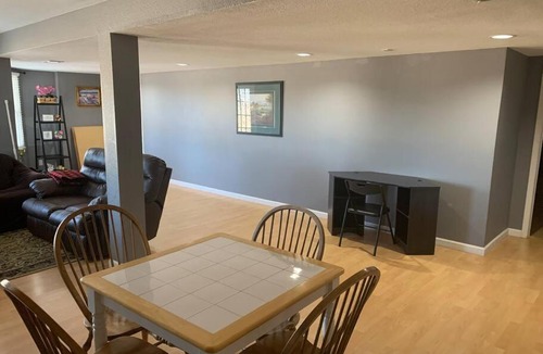 Aurora House | Cozy 2 bedroom place with mountain views!