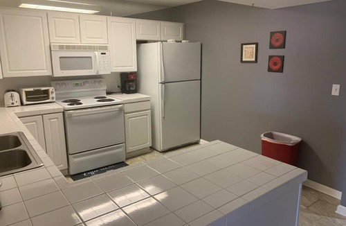 Aurora House | Cozy 2 bedroom place with mountain views!