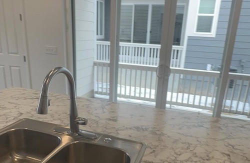 Commerce City House | Cozy 2-bedroom townhome near DEN Airport pet friendly.