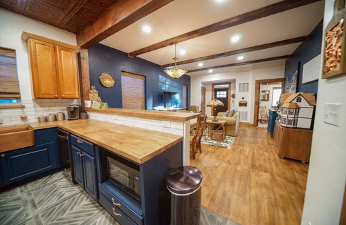 Delta House | Cozy 3-Bedroom Grand Chalet in Delta, Colorado
