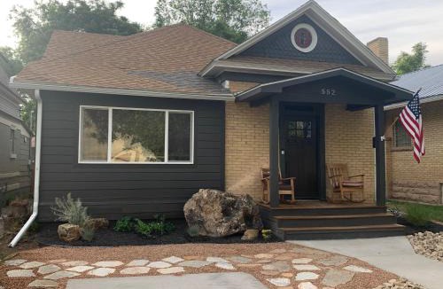 Delta House | Cozy 3-Bedroom Grand Chalet