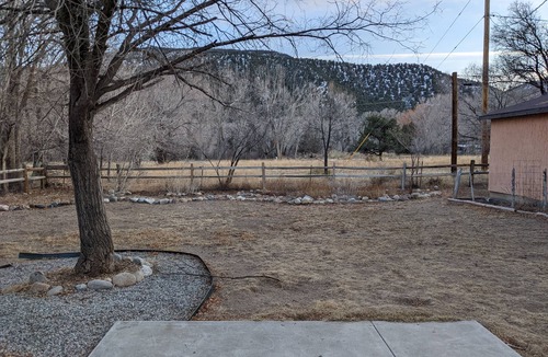 Salida House | Cozy 3 bedroom house- 20 min to Monarch mountain! - Special for NOV and DEC!