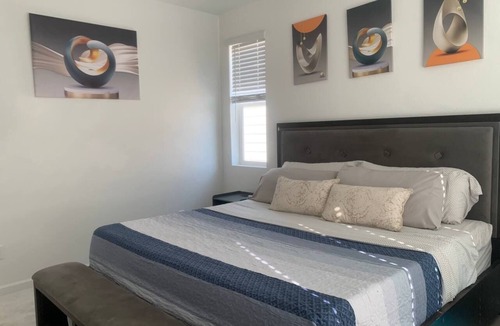 Commerce City House | Cozy 3-bedroom townhome in Commerce City, Co, near DIA, 18-min to downtown.
