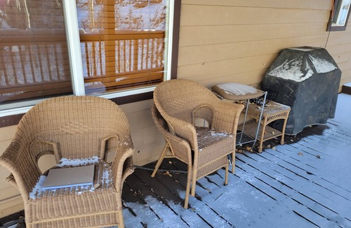 Intermountain Condo | COZY AND PEACEFUL WEST VAIL, HUGE PRIVATE DECK, WALK TO BUS STOP