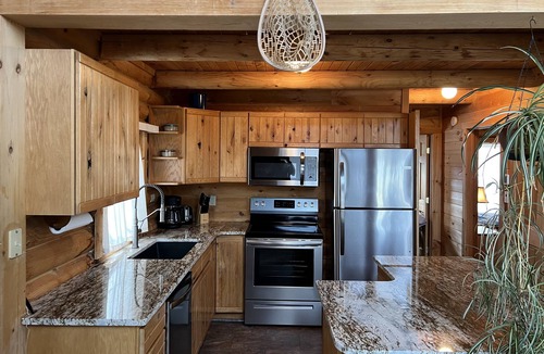 Glacier View Meadows Cabin | Cozy Cabin - only 35min to Fort Collins and 3min to DU Mountain Campus