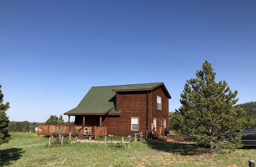 Glacier View Meadows Cabin | Cozy Cabin - only 35min to Fort Collins and 3min to DU Mountain Campus