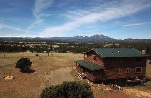 Gulnare Cabin | Cozy Cabin with Gorgeous Views - Sleeps 9 - on 35 Acres near Aguilar!