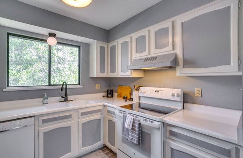 The Ridges Condo | Cozy Colorado Escape - Near Hiking & Skiing!