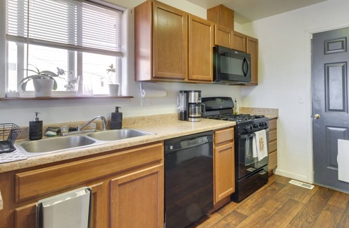 Alamosa House | Cozy Colorado Retreat w/ Patio, Grill & Fire Pit!