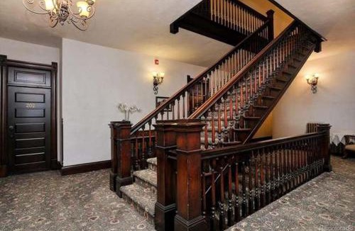 Salida House | Cozy Condo In The Historic Palace Hotel, Downtown