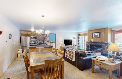 Wildernest Condo | Cozy condo with mountain views & fireplace - close to skiing