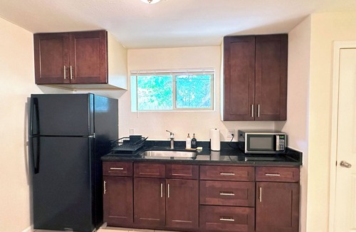 Lakewood Apartment | Cozy Corner 1-bedroom w/WiFi, AC, Heat in Lakewood - 10mins to Downtown Denver