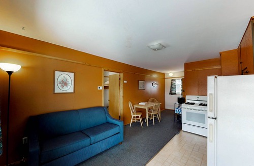 South Fork Cabin | Cozy dog-friendly cabin with grill & free WiFi - 17 miles to skiing