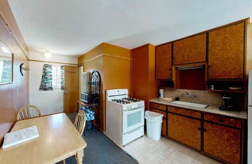 South Fork Cabin | Cozy dog-friendly cabin with grill & free WiFi - 17 miles to skiing