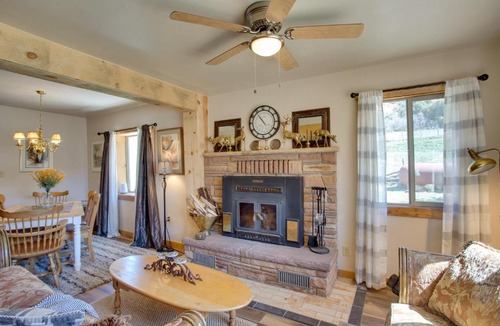 Dolores House | Cozy Dolores Getaway Hike, Fish and More!
