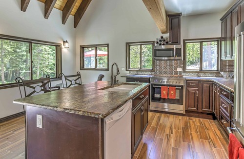Downieville-Lawson-Dumont House | Cozy Dumont Cottage with Mill Creek Views!