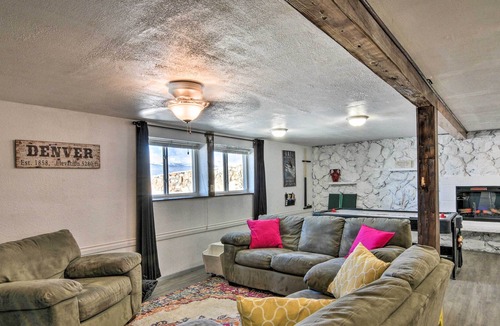 Leadville Apartment | Cozy Escape w/ Shared Outdoor Hot Tub & Mtn Views!