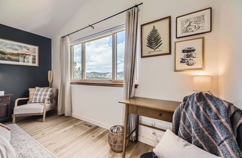 Pine House | Cozy Fall Cabin | Hot Tub and Scenic Views