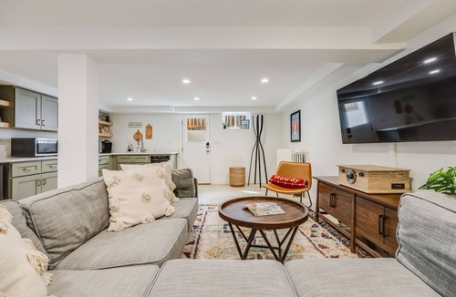 West Highland House | Cozy Garden Suite by Sloan's Lake and Tennyson!