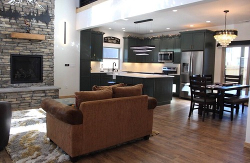 Poncha Springs House | Cozy Get Away, 5 Miles - Historic Downtown Salida & 17 Miles - Monarch Ski Area