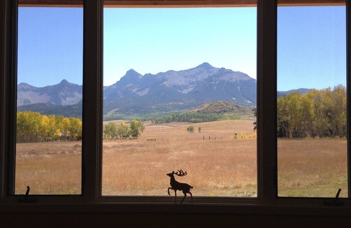 Placerville House | COZY HASTINGS MESA HOUSE WITH STUNNING MOUNTAIN VIEW BETWEEN RIDGWAY & TELLURIDE