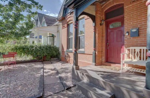 Cole House | Cozy Historic Bungalow Near DT & RiNo- New listing