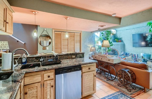 Platt Park House | Cozy Historic Duplex Located in the Heart of Denver - Private Home Gym!