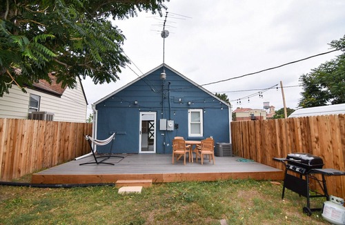 Edgewater House | Cozy home near Walkers park and Sloan's Lake