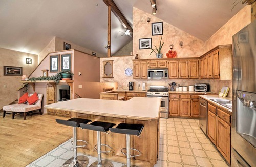 Ridgway House | Cozy Home w/Mountain Views Near Ouray Hot Springs