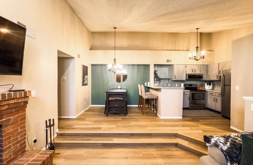 Grant Ranch Condo | Cozy Lakeview Condo - 60 Day Special