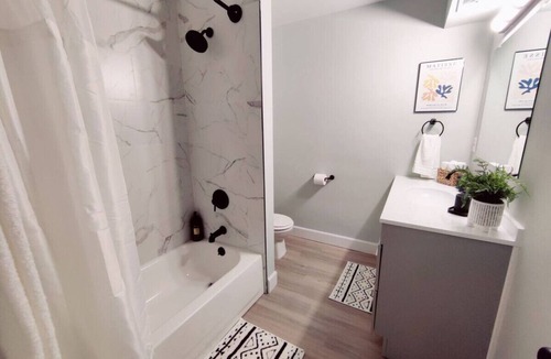Lakewood Apartment | Cozy Lakewood Apartment!