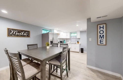 South Westminster House | Cozy Lower Unit King & Bunk Bed Great for Families