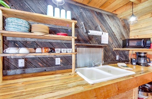 Lake Agnes Cabin | Cozy Mountain Cabin Near Steamboat - Sleeps 8+, Hot Tub Access, Pet-Friendly