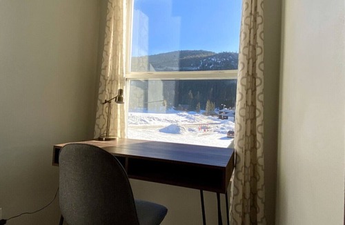 Saint Mary's Apartment | Cozy Mountain Escape By The Lake