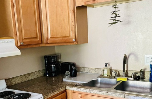 Summit Cove Condo | Cozy mountain get-away near walk/bike trails!