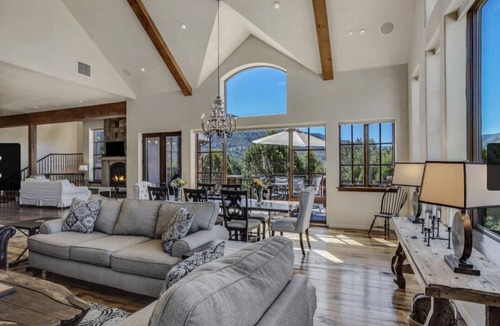 Basalt House | Cozy Mountain Home in Basalt