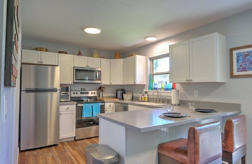 Carbondale House | Cozy Mountain Townhome .5 Mi to Downtown, 40 Min to Skiing!