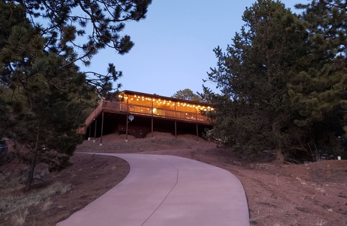 Cripple Creek Cabin | Cozy Mountainside Cabin with Stunning Sunset Views