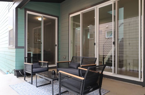 Aurora House | Cozy New Build Home in Aurora!