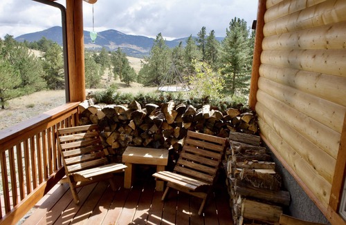 Park County Cabin | Cozy & Private Cabin on 35 Acres with Pond