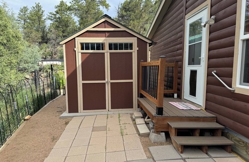 Cotopaxi House | Cozy private retreat in the Wet Mountains with 5 acres to roam on. Pet Friendly!