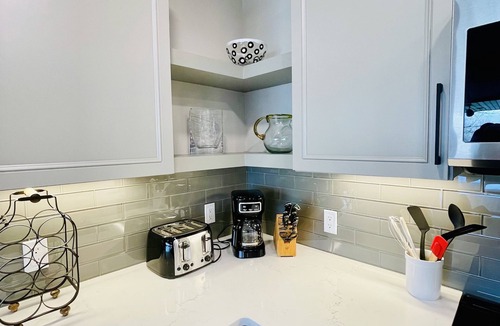 Alta Vista Area Apartment | Cozy retreat close to Old Town Arvada and Ralston Creek. Pet friendly.