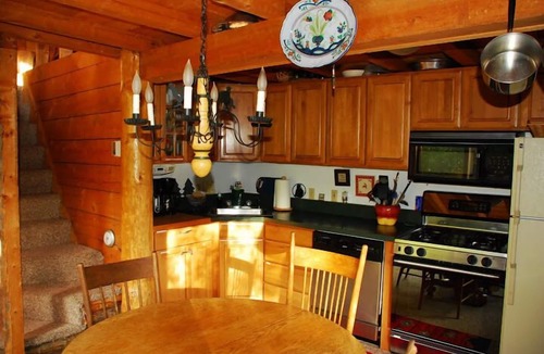Steamboat Springs Cabin | Cozy Romantic Cabin in the Woods-1 Mile to Downtown Steamboat