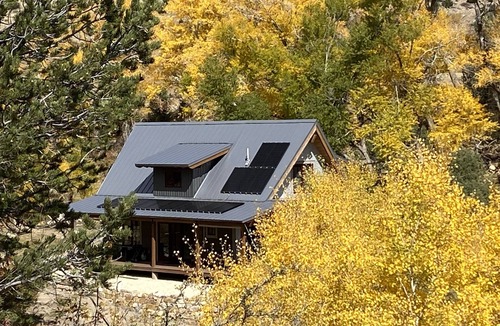 Salida House | Cozy, secluded home close to everything. 15 min to town and skiing.