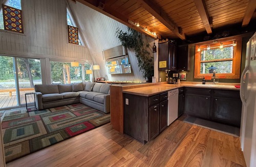 Weisshorn Ski Chalet | Cozy ski chalet 1/2 mile from Main Street, Great Location