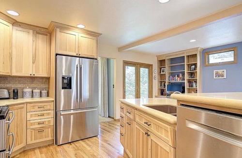 Fort Collins House | Cozy, spacious and centrally located family home, across from Golf Course