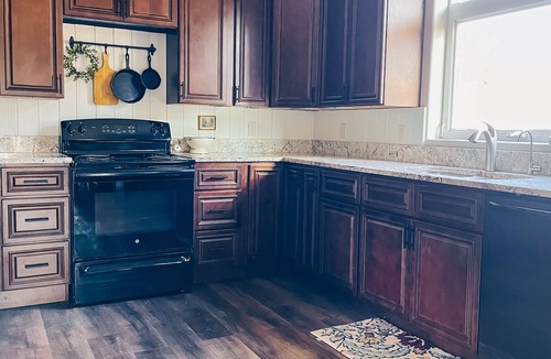Lewis House | Cozy stay on a working farm in Cortez